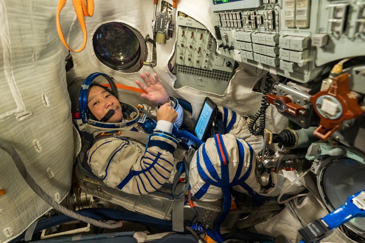 前澤友作氏、明日宇宙へ「一般の人間でも行けるという夢や希望を、皆さんに」