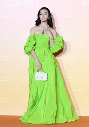 「BVLGARI AVRORA AWARDS 2021」ゴールデンカーペットセレモニーに登場したKoki，