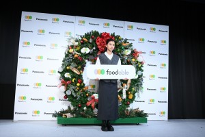 黒島結菜、家電と食のサブスク「foodable」サービス発表会に登場