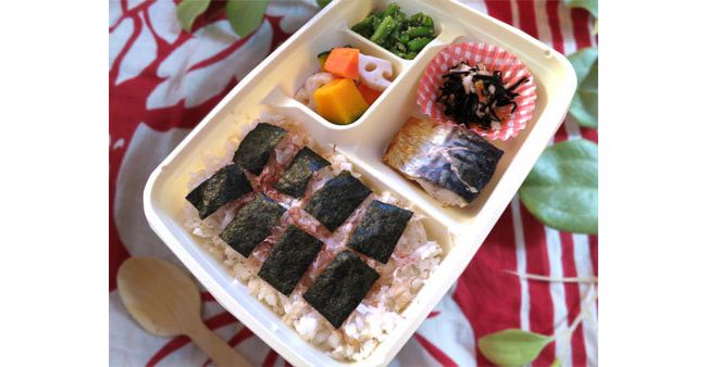 犬用コンビニ弁当 添加物 保存料なし 鹿ミートソース のり弁 唐揚げ弁 お犬様ランチ 12年7月12日 写真 気になる ニュース クランクイン 犬用コンビニ弁当 添加物 保存料なし 鹿ミートソース のり弁 唐揚げ弁 お犬様ランチ 12年7月12日 写真 気になる ニュース クランクイン