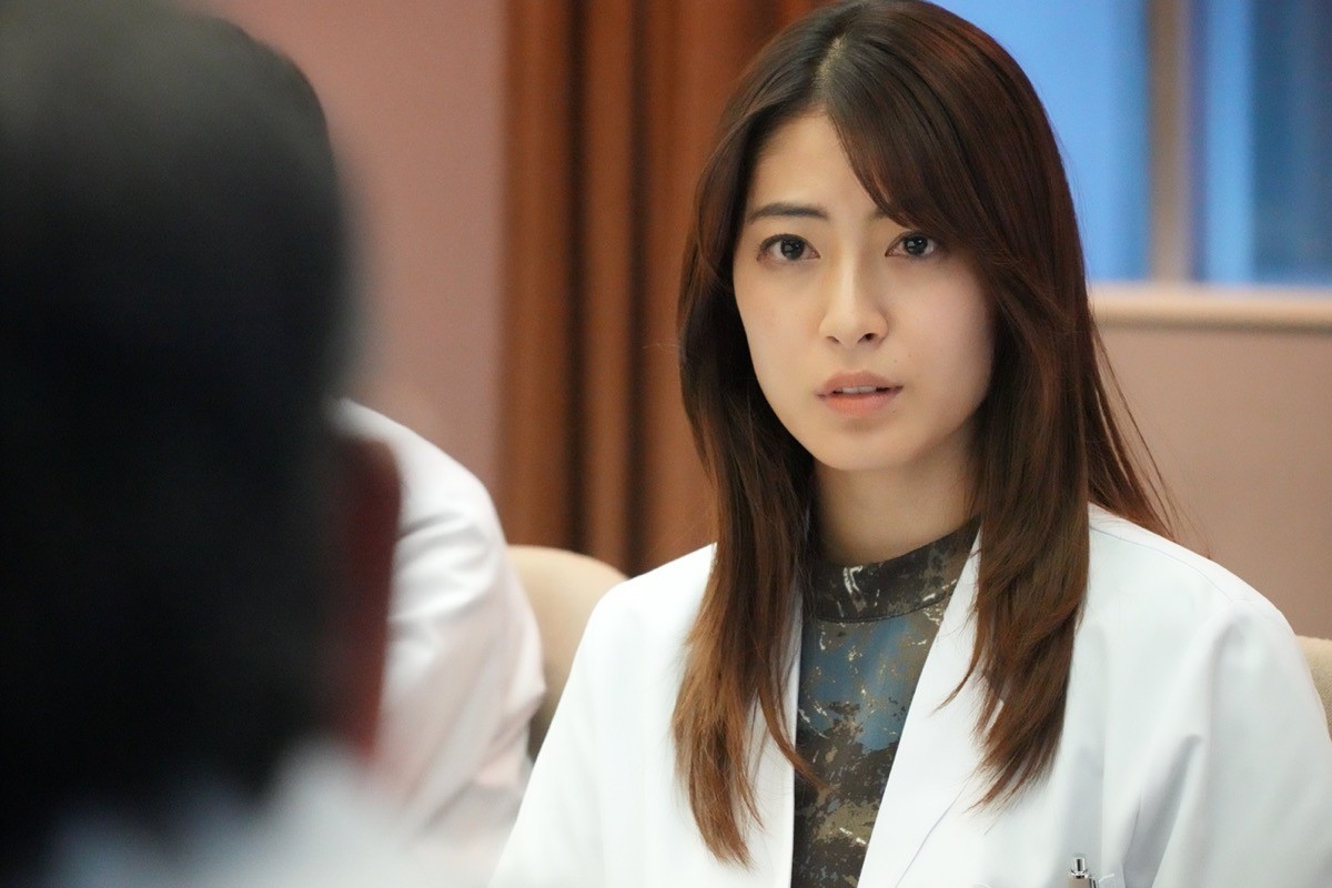 『ドクターホワイト』今夜スタート　浜辺美波が語る、初回の見どころは