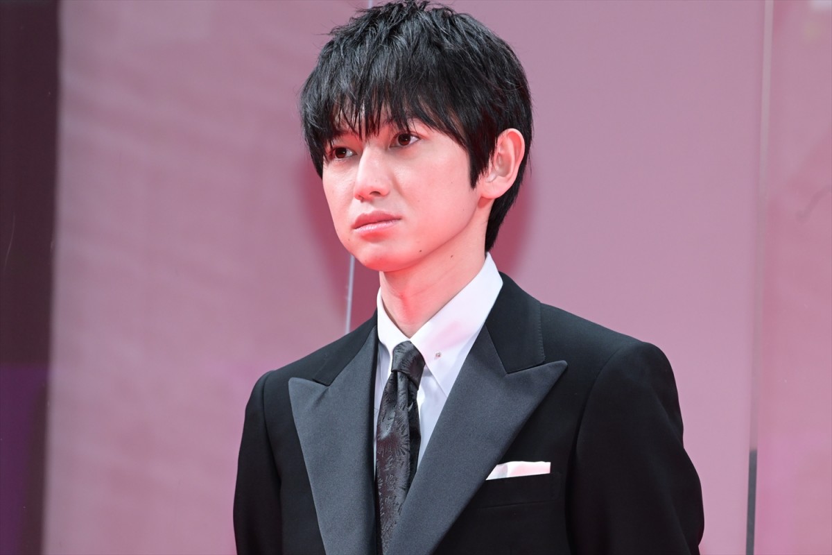 横浜流星、「原作をリスペクト」覚悟を持って銀髪に　『嘘喰い』ジャパンプレミア