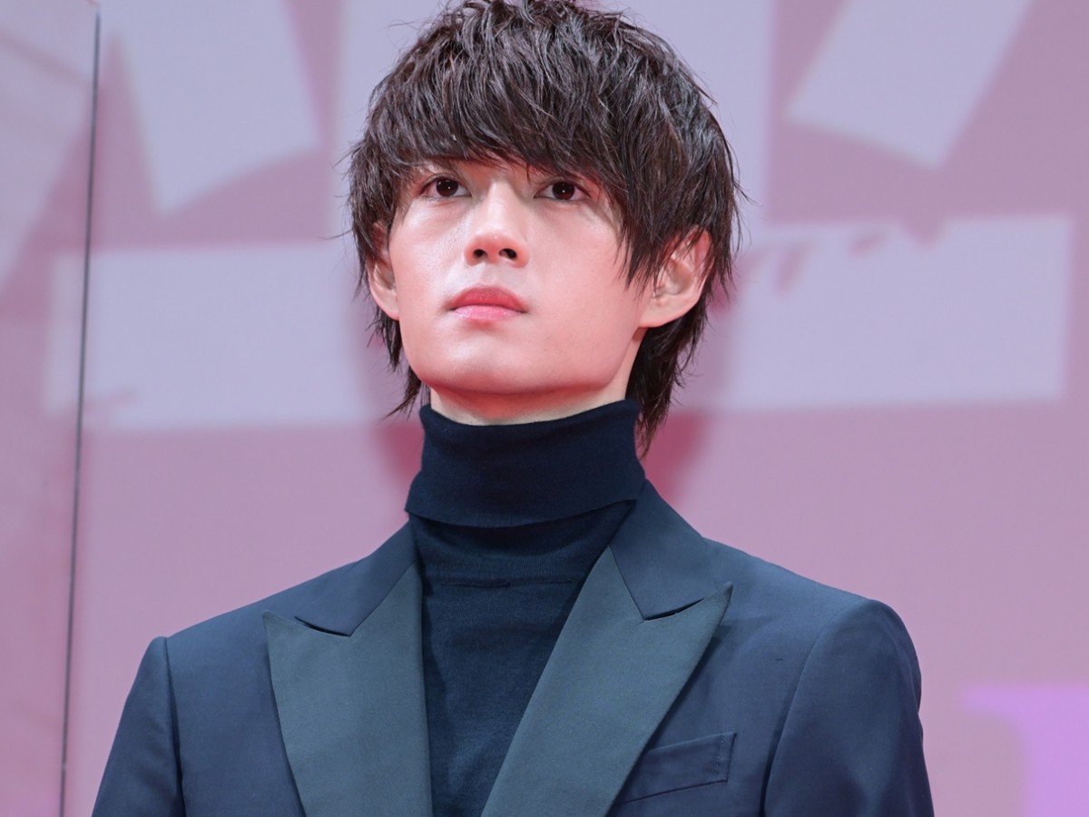 横浜流星、「原作をリスペクト」覚悟を持って銀髪に　『嘘喰い』ジャパンプレミア
