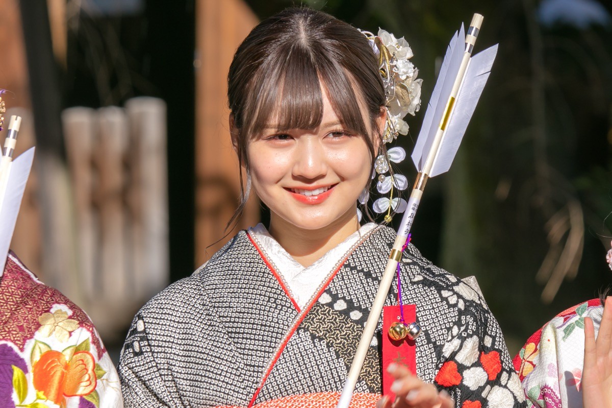 乃木坂46・久保史緒里ら“新・花の2001年組”が新成人　振袖姿お披露目