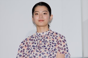 蒔田彩珠、映画『99.9‐刑事専門弁護士‐THE MOVIE』大ヒット御礼舞台あいさつに登場