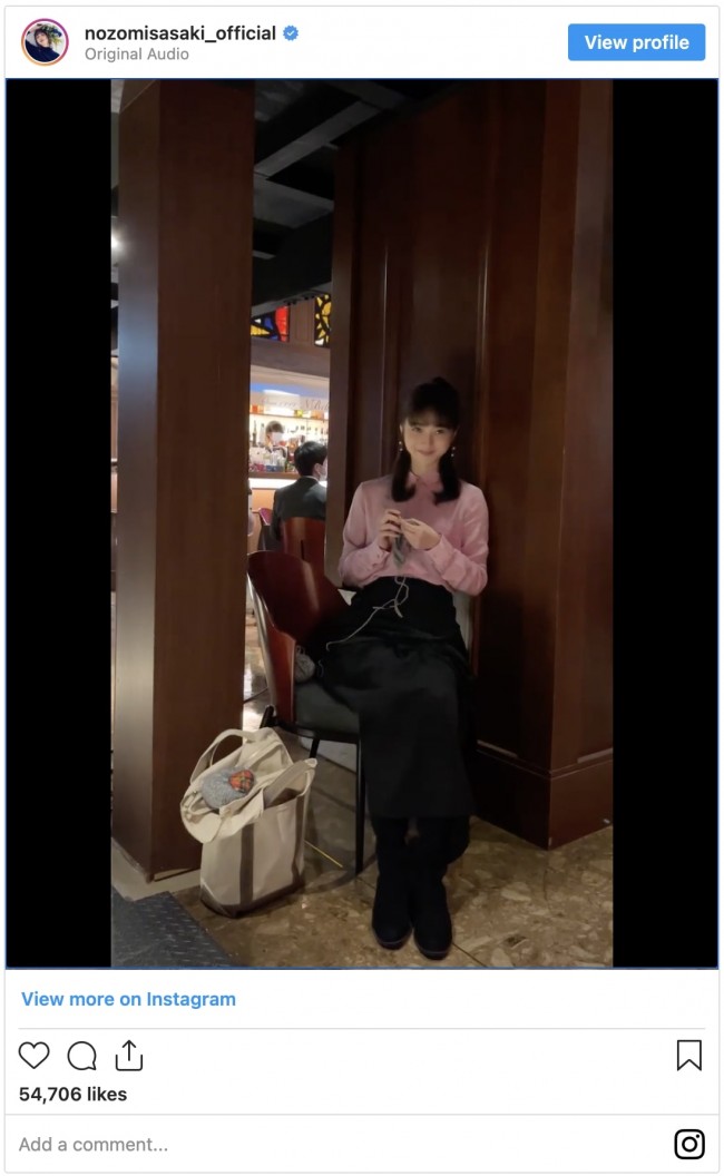 佐々木希、編み物動画を公開　「女子力高ーーー」「見てるだけで幸せ」絶賛の声相次ぐ