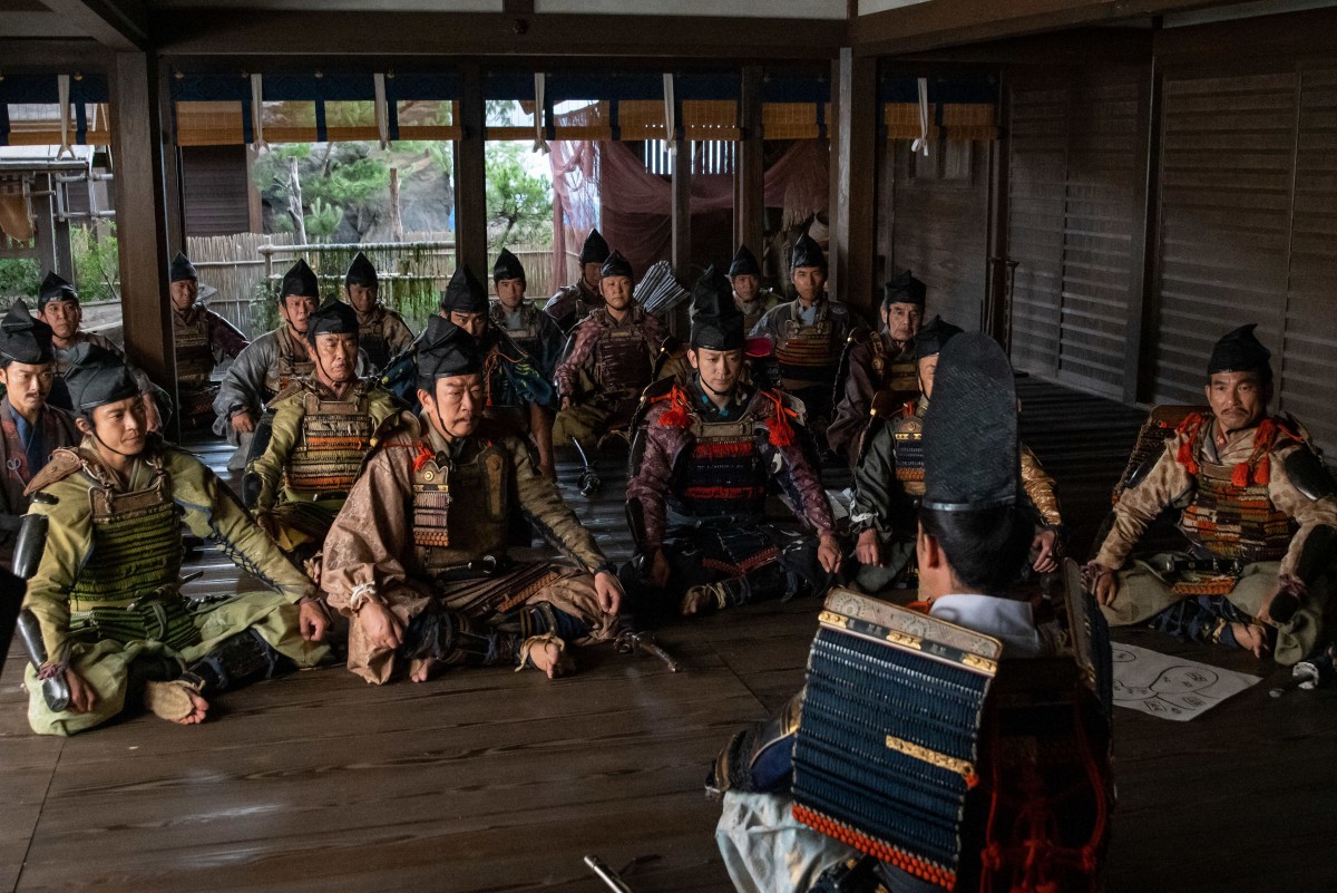 『鎌倉殿の13人』“八重”新垣結衣、墓前で号泣に視聴者もらい泣き「つらすぎるよ…」