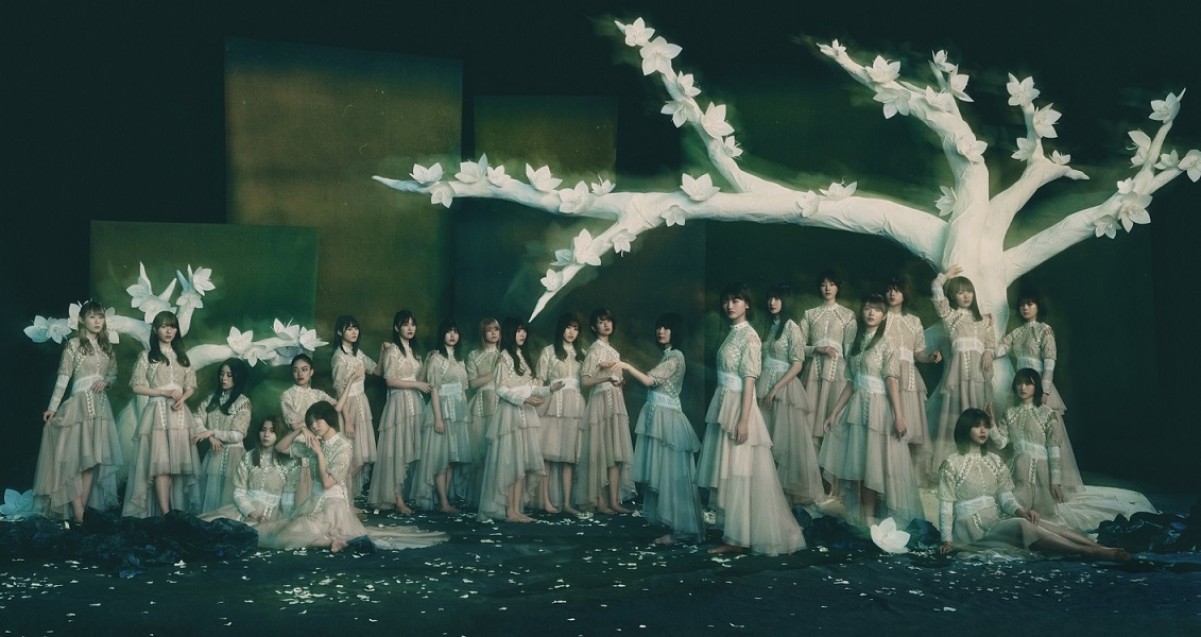 櫻坂46、新アーティスト写真公開　「五月雨よ」初オンエアは『レコメン！』で