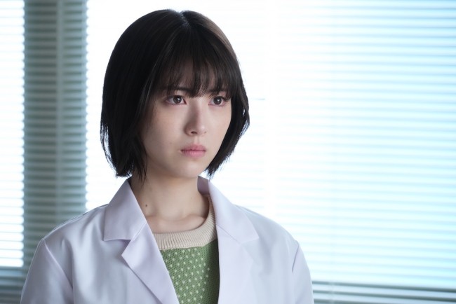 写真）『ドクターホワイト』第5話 “白夜”浜辺美波が最新のAI診断