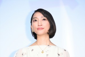 杏、映画『とんび』完成披露舞台あいさつに登場