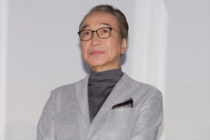 小日向文世、ドラマ『恋に落ちたおひとりさま～スタンダールの恋愛論～』配信開始記念イベントに登場