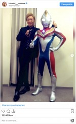 【写真】つるの剛士、ウルトラマンダイナと2ショット　「激アツ」「たくさんの夢をありがとう」の声