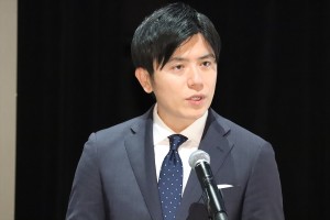 青木源太、レディースアートネイチャー「フィーリン」ブランド新商品、新CM発表会に登場