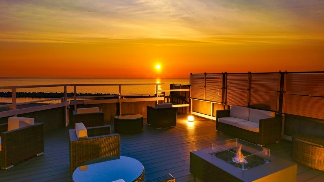 「夕日が見られる人気の旅館ランキング」発表！　1位は“バリ島”のような夕日楽しめる新潟の旅館