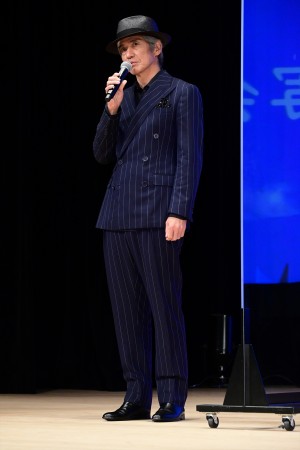  佐藤浩市、映画『20歳のソウル』完成披露舞台あいさつに登場