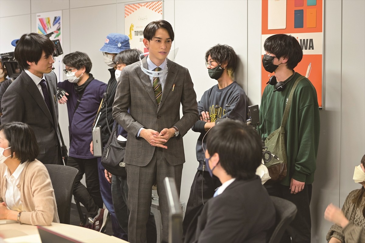 赤楚衛二＆町田啓太、あふれる幸せオーラ　チーム“チェリまほ”仲良しオフショット公開