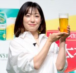 新「キリン グリーンズフリー」発表会に登場した菅野美穂