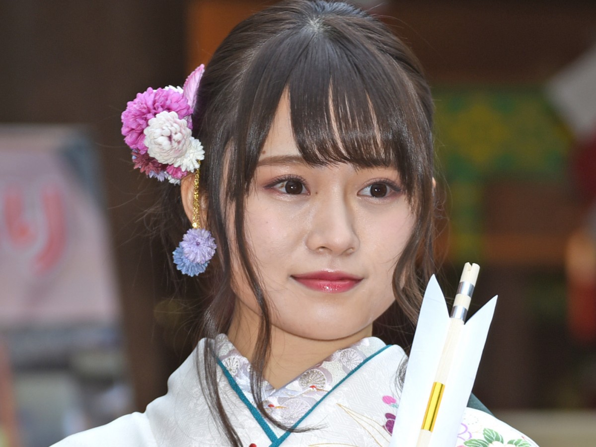 山崎怜奈、乃木坂46時代に感じた“気づき”明かす　「自分で悩んで解決することなんて1ミリもない」