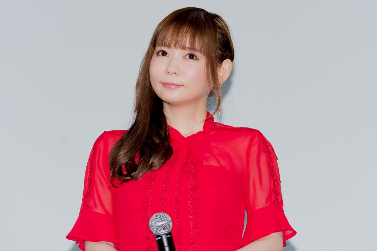 中川翔子、8kgの減量で臨んだ写真集は100億点　「年齢なんて関係ない」