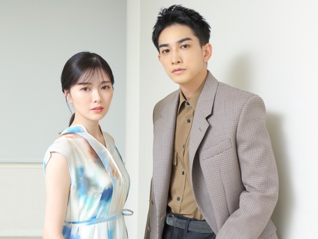 (左から)白石麻衣、町田啓太