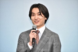 金子大地、月10ドラマ『魔法のリノベ』制作発表会見に登場