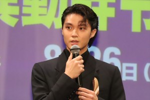 磯村勇斗、映画『異動辞令は音楽隊！』完成披露試写会に登場