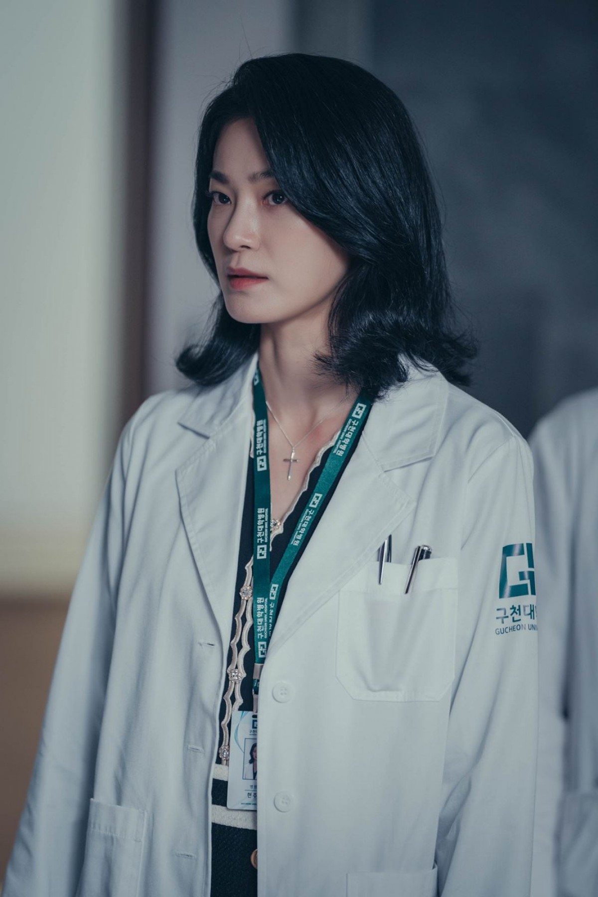 イ・ジョンソク除隊後初主演『ビッグマウス』予告公開　妻役には少女時代ユナ