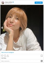 子育ての束の間の息抜きを楽しんだ様子のhitomi ※「hitomi」インスタグラム