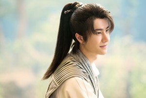 『陳情令』ワン・イーボー、新作時代劇『有翡（ゆうひ）』の“謎多き貴公子”で新たな魅力を発揮