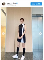 【写真】鷲見玲奈、ノースリーブの最新ゴルフコーデ公開　「脚綺麗」「かわいい」と反響