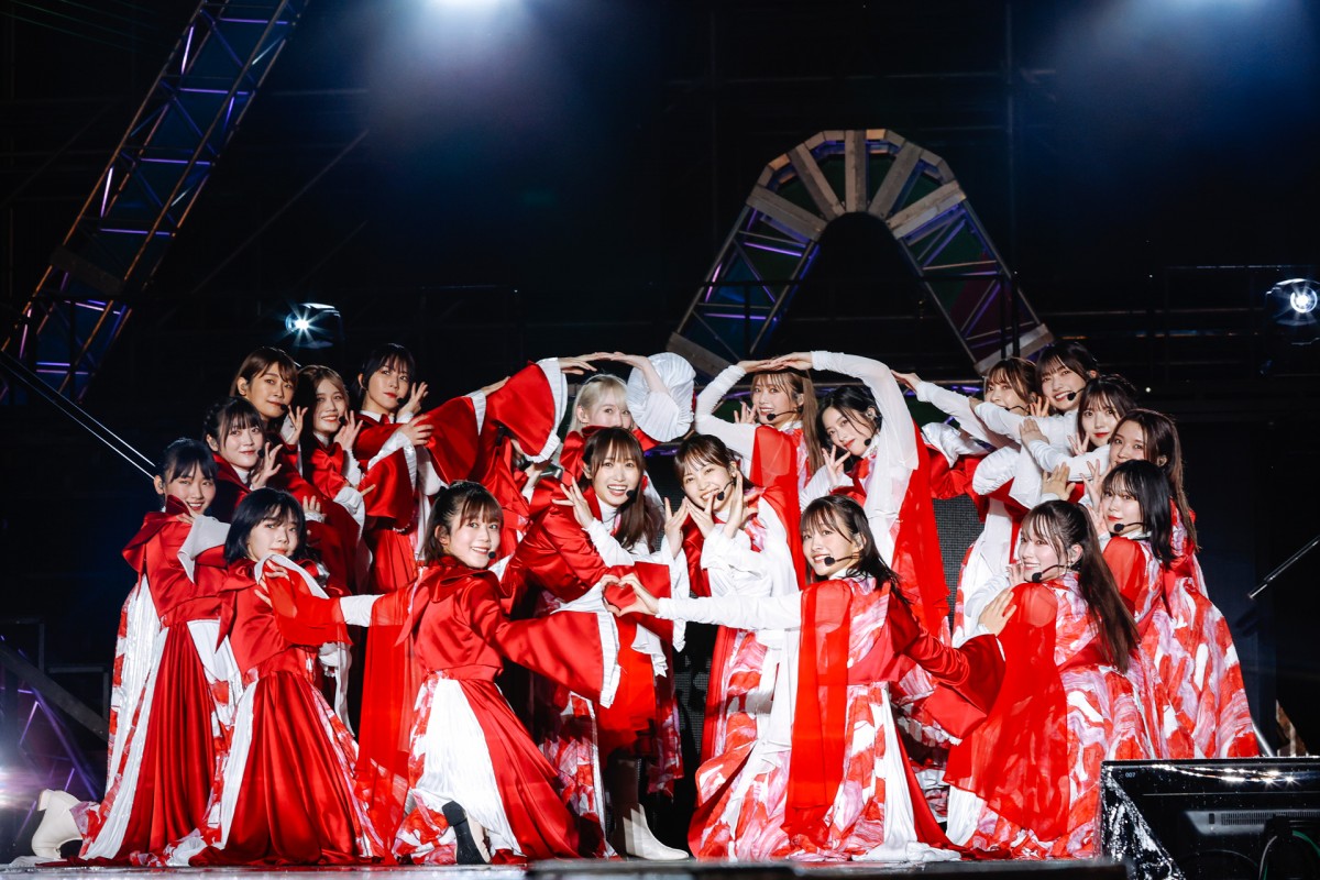櫻坂46・尾関梨香＆原田葵が卒業セレモニー　7年間のアイドル活動に感謝