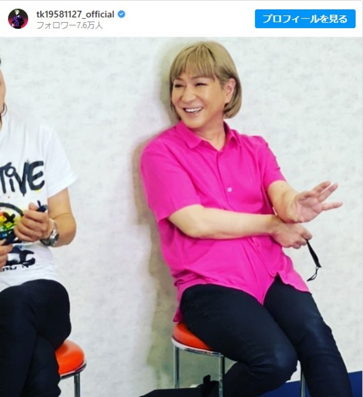 金髪ボブヘアの小室哲哉　※「小室哲哉」インスタグラム