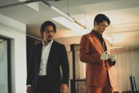 映画『ヘルドッグス』場面写真