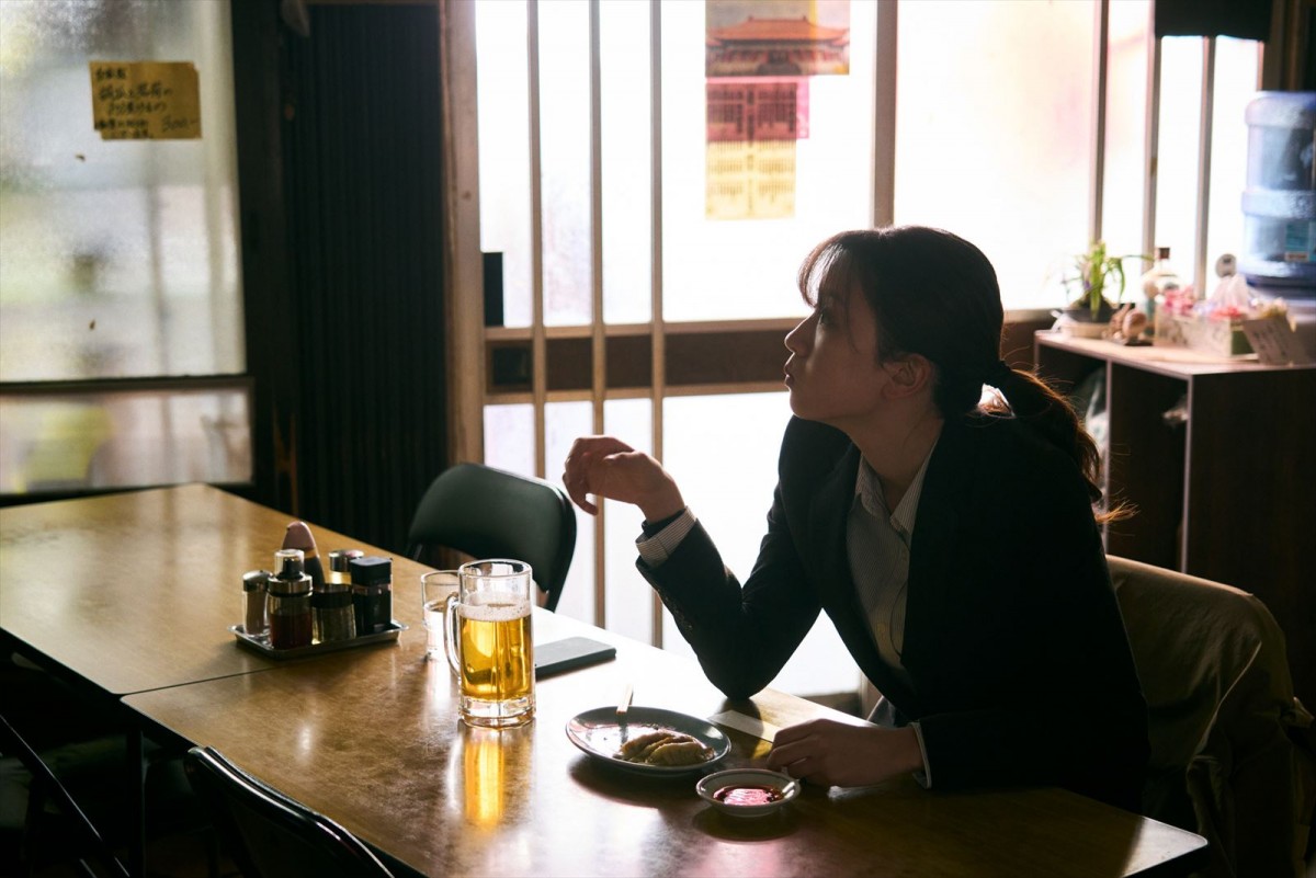 永野芽郁が喫煙＆包丁にぎり絶叫　これまでと全く違う“やさぐれ女”ヒロイン像