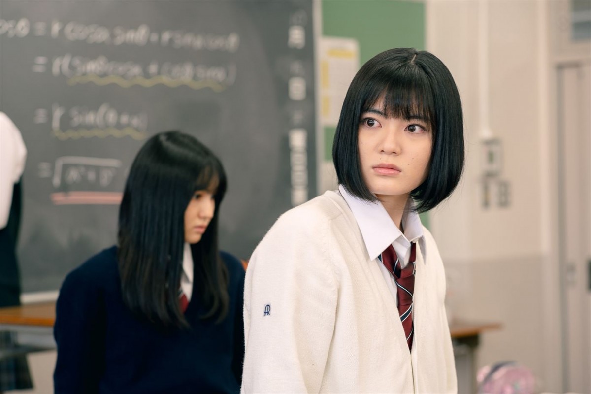 女子高生×超能力『メイヘムガールズ』、特報＆新場面写真公開　追加キャストにカンニング竹山