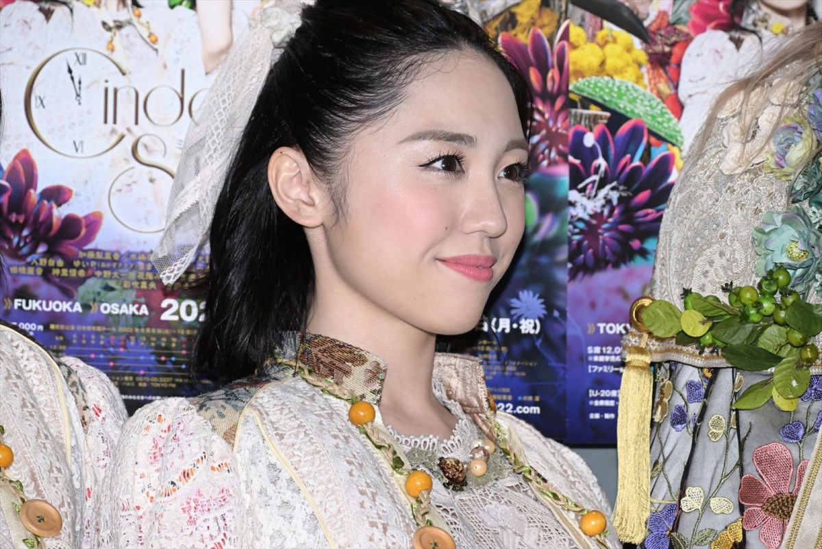 加藤梨里香、シンデレラ役に胸膨らませる「現実を忘れられるくらいすごく華やか」