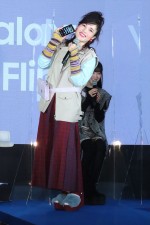 Galaxy新製品発表・スマホファッションお披露目会に出席した平野ノラ