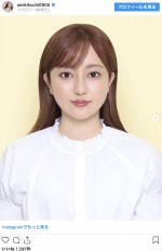 菊地亜美、韓国式写真館で撮影した証明写真（最初のものから少しナチュラルにした写真）　※「菊地亜美」インスタグラム