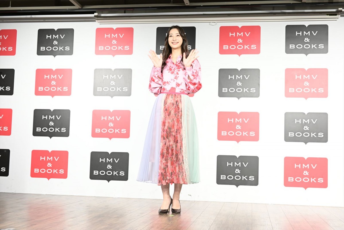 足立梨花、メモリアル写真集発売に喜び 30代は「変化を恐れず受け入れて」