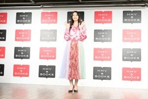 足立梨花メモリアル写真集『リリカル』発売イベントに出席した足立梨花