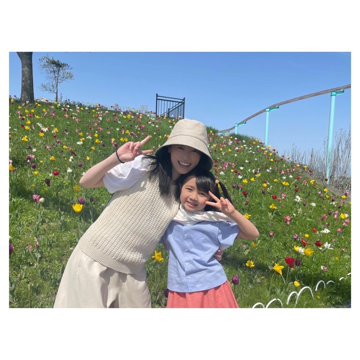 『舞いあがれ！』福原遥、子役・浅田芭路とのお気に入り写真に反響「姉妹みたい」「舞ちゃんが二人」