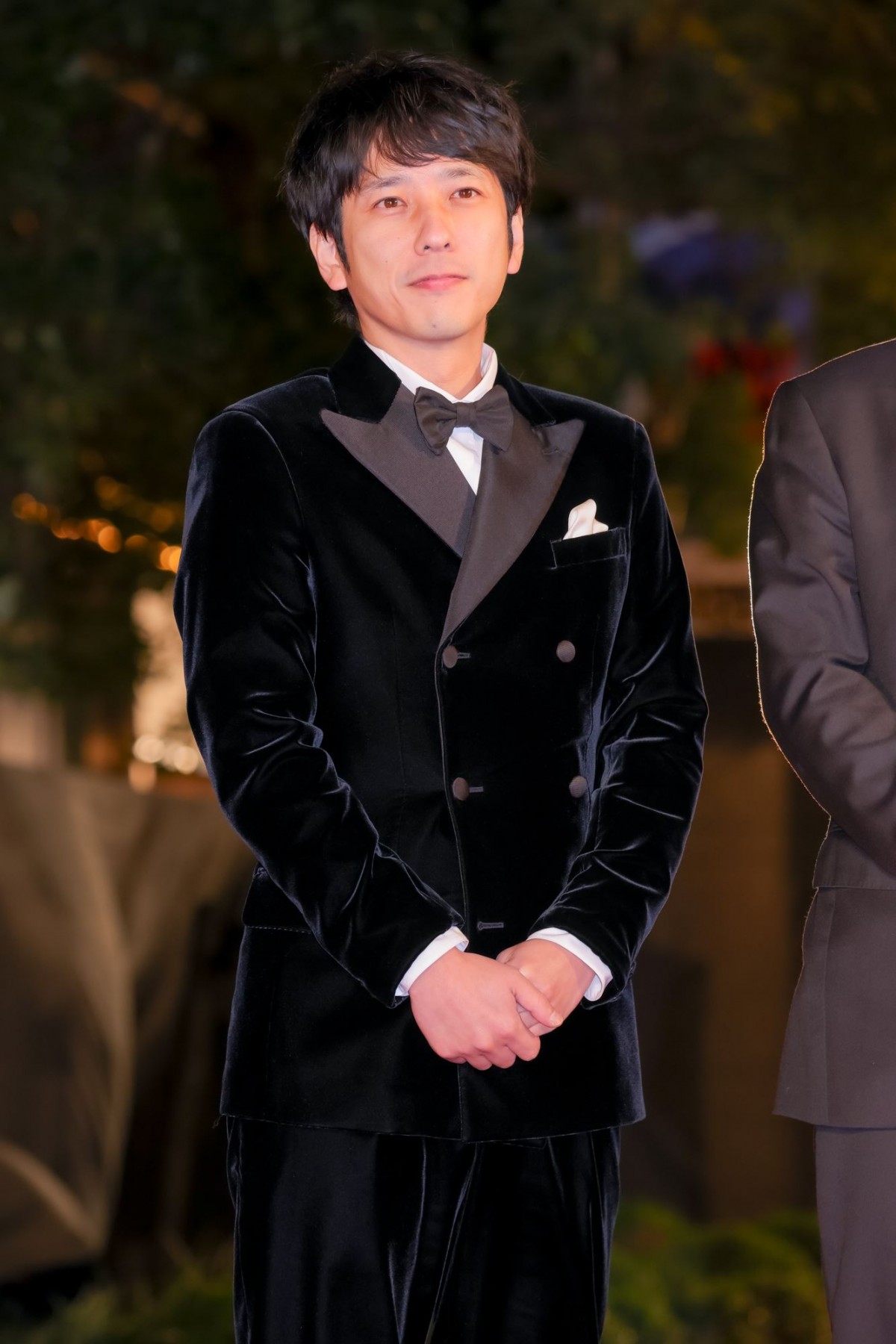 二宮和也、レッドカーペットに登場「いろんな出会いを楽しんでいただけたら」＜第35回東京国際映画祭＞