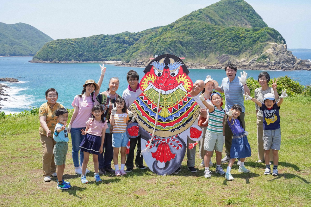 明日の『舞いあがれ！』　舞、友人たちと2メートルのばらもん凧を揚げる