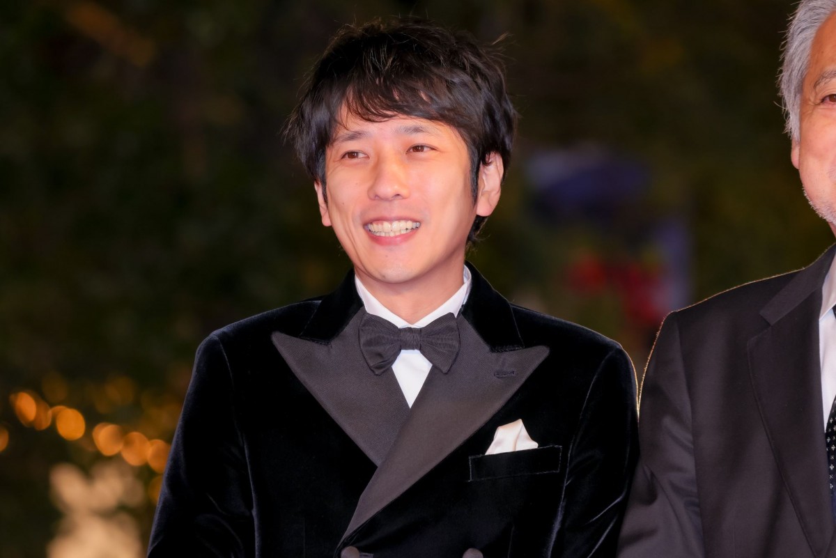 二宮和也、レッドカーペットに登場「いろんな出会いを楽しんでいただけたら」＜第35回東京国際映画祭＞