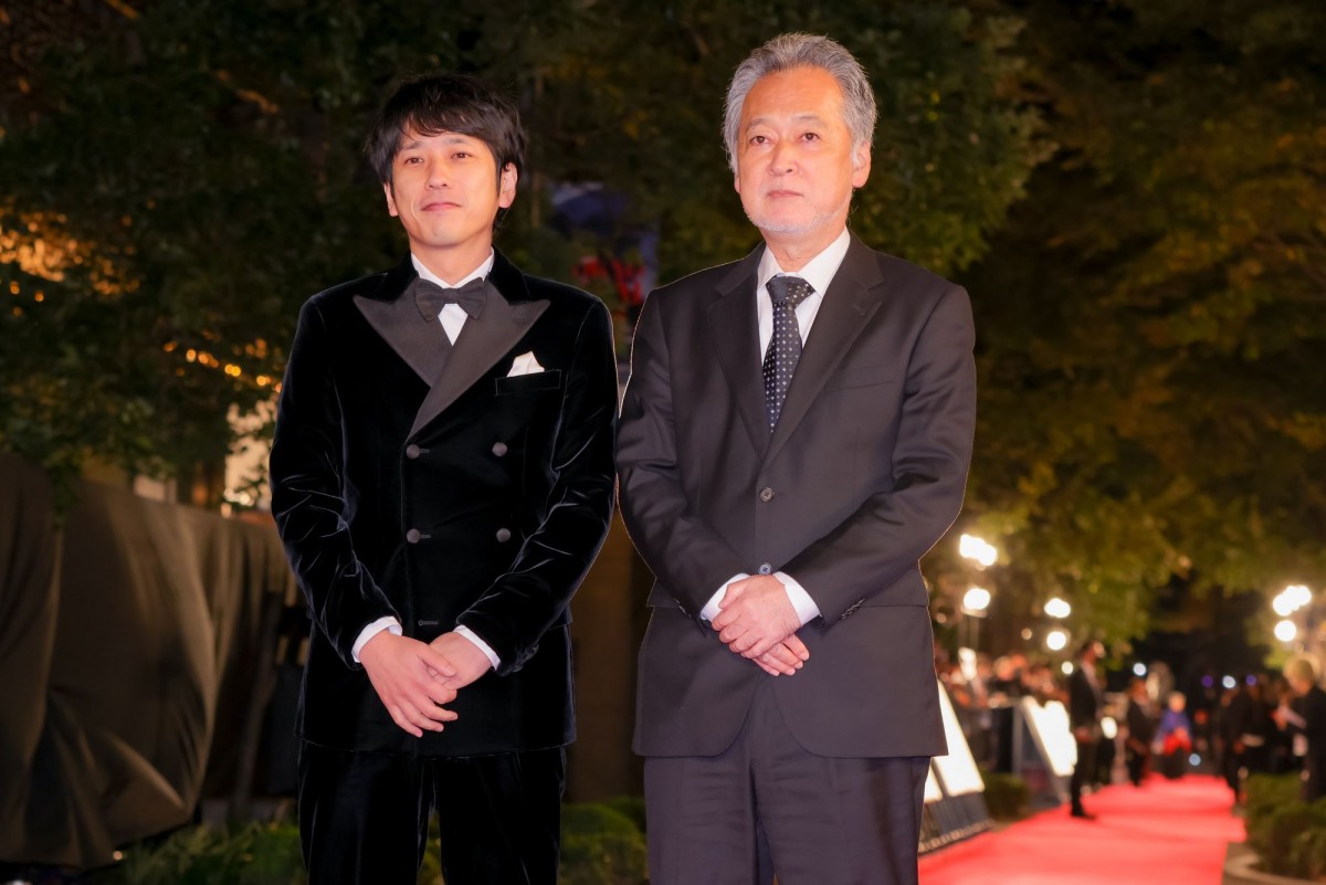二宮和也、レッドカーペットに登場「いろんな出会いを楽しんでいただけたら」＜第35回東京国際映画祭＞