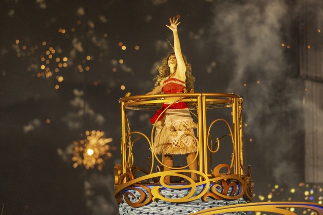 ミッキー ミニーがキス Tds新しい夜のショー ビリーヴ ついにスタート 東京ディズニーシー 22年11月11日 写真 特集 レポート クランクイン トレンド