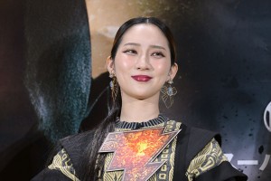 ファーストサマーウイカ、映画『ブラックアダム』破壊的ヒット祈願ジャパンプレミアに登場