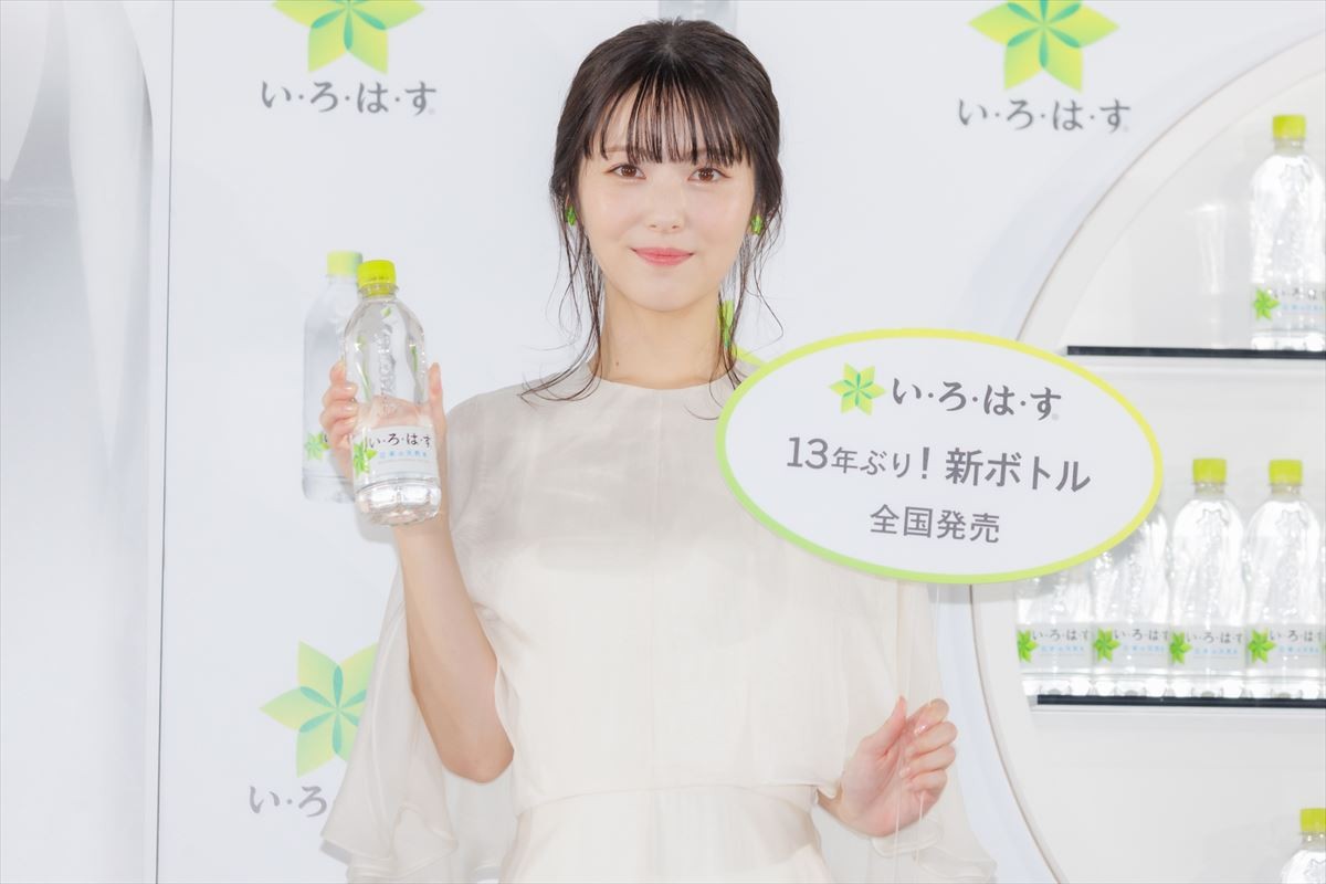 浜辺美波、いまだに持ち続ける幼少期の夢は「家族全員でカシオペア紀行に」