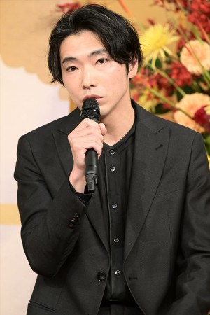 柄本佑、NHK大河ドラマ『光る君へ』藤原道長役発表会見に登場