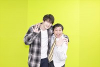 ドラマ『最初はパー』第6話で共演する（左から）SixTONES・ジェシー、霜降り明星・せいや